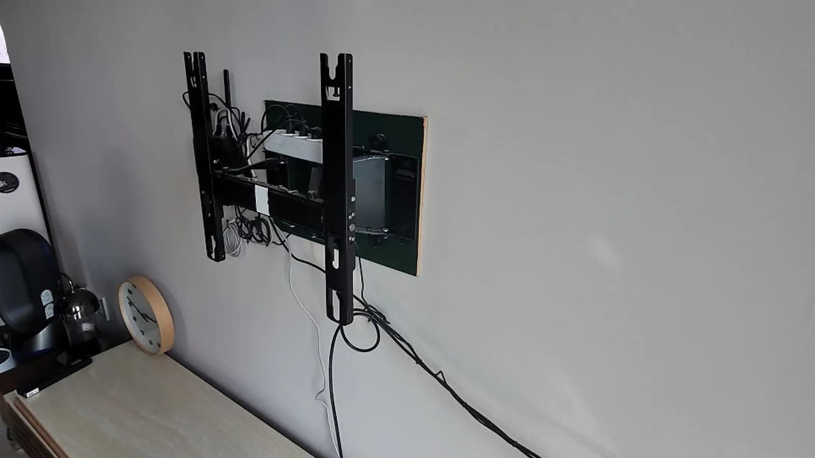 벽걸이 TV 거치대 설치 현장